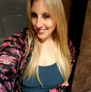 Meet your Posher, Genevieve